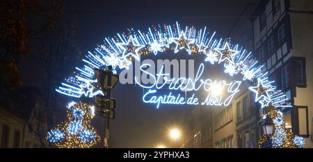 Das Capitale de Noel zur Weihnachtszeit in Straßburg, Frankreich Stockfoto