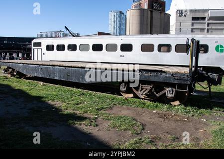 Personenwagen im Roundhouse Park am Bremner Boulevard im Zentrum von Toronto, Ontario, Kanada Stockfoto
