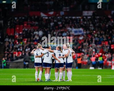 Wembley Stadium, Großbritannien. November 2024 30. Am 30. November 2024 trampeln die englischen Teams während der internationalen Freundschaft zwischen England und den USA im Wembley Stadium, London, England | Foto: Jayde Chamberlain/SPP. Jayde Chamberlain/SPP (Jayde Chamberlain/SPP) Credit: SPP Sport Press Photo. /Alamy Live News Stockfoto