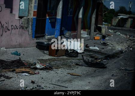 Port-au-Prince, Port-au-Prince, Haiti. November 2024 30. Haiti, haitianische Polizei und MSS, Operation gegen bewaffnete Banden. (Credit Image: © Patrice Noel/ZUMA Press Wire) NUR REDAKTIONELLE VERWENDUNG! Nicht für kommerzielle ZWECKE! Stockfoto