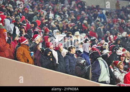 Bloomington Indiana, USA. November 2024 30. Beim NCAA-Fußballspiel zwischen den Indiana Hoosiers vs Purdue Boilermakers im Memorial Stadium in Bloomington, Indiana. Cory Eads/Cal Sport Media/Alamy Live News Stockfoto