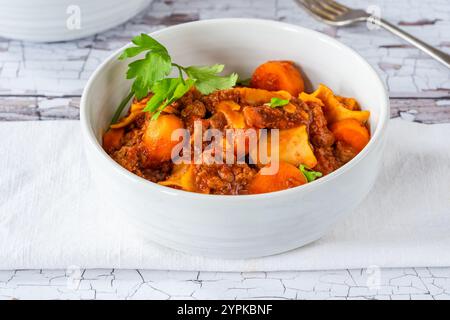 Vegetarische Lasagnesuppe mit fleischlosem quorn-Hackfleisch Stockfoto
