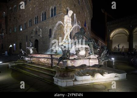 Neptunbrunnen (Fontana del Nettuno) an der Piazza della Signoria in Florenz, Italien Stockfoto