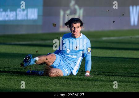 München, Deutschland. November 2024 30. Tunay Deniz (TSV 1860 München, #36). GER, TSV 1860 München gegen den FC Hansa Rostock, Fussball, 3. Bundesliga, 16. Spieltag, Saison 2024/2025, 30.11.2024. (DIE DFL-DFB-VORSCHRIFTEN VERBIETEN DIE VERWENDUNG VON FOTOS ALS BILDSEQUENZEN UND/ODER QUASI-VIDEO). Foto: Eibner-Pressefoto/Heike feiner Credit: dpa/Alamy Live News Stockfoto