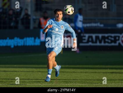 München, Deutschland. November 2024 30. Tunay Deniz (TSV 1860 München, #36). GER, TSV 1860 München gegen den FC Hansa Rostock, Fussball, 3. Bundesliga, 16. Spieltag, Saison 2024/2025, 30.11.2024. (DIE DFL-DFB-VORSCHRIFTEN VERBIETEN DIE VERWENDUNG VON FOTOS ALS BILDSEQUENZEN UND/ODER QUASI-VIDEO). Foto: Eibner-Pressefoto/Heike feiner Credit: dpa/Alamy Live News Stockfoto