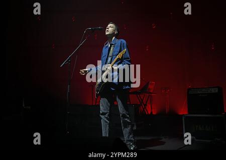 London, Großbritannien. November 2024 30. LONDON, ENGLAND – NOVEMBER 30: Leo Wyndham von „Palace“, der am 30. November 2024 in London im Eventim Apollo auftrat. CAP/MAR © MAR/Capital Pictures Credit: Capital Pictures/Alamy Live News Stockfoto