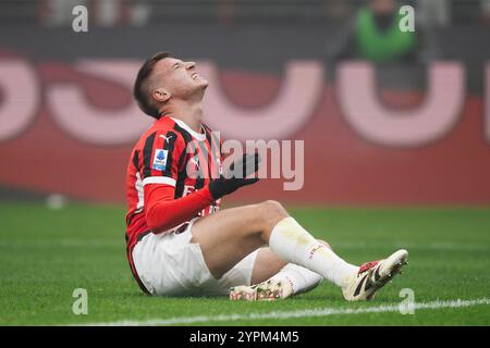 Mailand, Italien. 30. November 2024. Francesco Camarda vom AC Milan reagiert während des Fußballspiels der Serie A zwischen AC Milan und Empoli FC. Quelle: Nicolò Campo/Alamy Live News Stockfoto