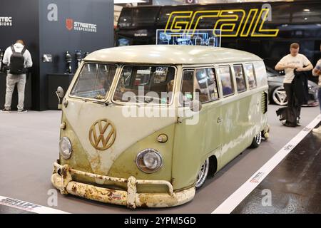 VW Bus Bulli T1 im Retro Look GER, Essen Motor Show, 29.11.2024 Foto: Eibner-Pressefoto/Jürgen Augst Stockfoto