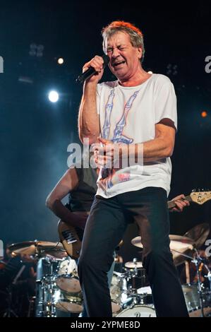 Die Heavy-Rock-Band Deep Purple gastierte am 27. November 2011 im NEC Birmingham. Ian Gillan Leadsänger, Mitte. Stockfoto