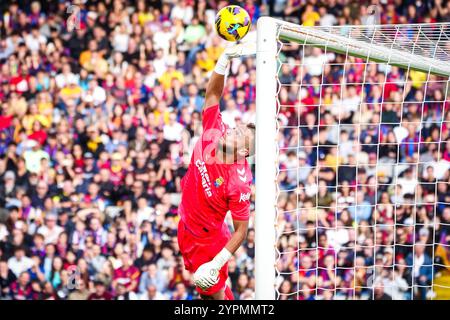 Barcelona, Espagne. November 2024 30. Jasper CILLESSEN von Las Palmas während der spanischen Meisterschaft La Liga Fußball Spiel zwischen FC Barcelona und UD Las Palmas am 30. November 2024 im Estadi Olimpic Lluis Companys in Barcelona, Spanien - Foto Matthieu Mirville (J Garcia)/DPPI Credit: DPPI Media/Alamy Live News Stockfoto