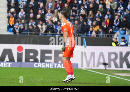 Karlsruhe, Deutschland. Dezember 2024. Wei? Max. (Karlsruher SC 1) 2. Bundesliga: Karlsruher SC vs Hamburger SV, BBBank Wildpark, Sonntag 01.12.2024 Credit: dpa/Alamy Live News Stockfoto