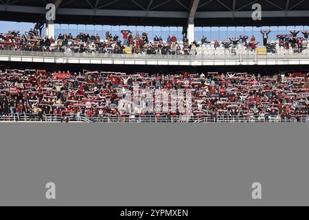 Torino FC Fans Choreografie während der italienischen Serie. A, Saison 2024/25, Fußballspiel zwischen Turin FC und SSC Napoli am 1. Dezember 2024 im Stadio Olimpico Grande Torino, Turin Italien. Foto Nderim Kaceli Stockfoto