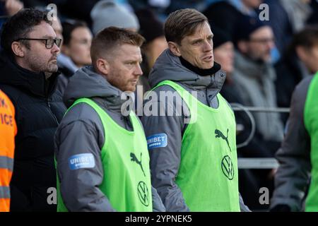 Malmoe, Schweden. Dezember 2024. Soren Rieks von Malmoe FF bereitet das Svenska Cupen Spiel zwischen Torslanda IK und Malmoe FF auf Malmoe Idrottsplats in Malmoe vor. Quelle: Gonzales Photo/Alamy Live News Stockfoto