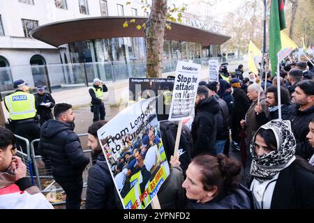 Westminster, London, Großbritannien. Dezember 2024. Kurdische Demonstranten in Westminster. Quelle: Matthew Chattle/Alamy Live News Stockfoto