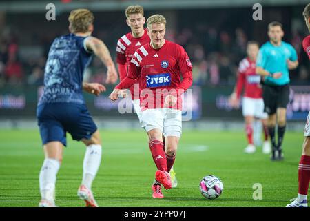 Silkeborg, Dänemark. Dezember 2024. Silkeborg IF moeder AGF i Superligaen paa JYSK Park i Silkeborg soendag den 1. dezember 2024. Quelle: Ritzau/Alamy Live News Stockfoto