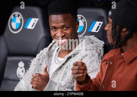 Madrid, Spanien. Dezember 2024. MADRID, SPANIEN - 1. DEZEMBER: Eduardo Camavinga, Mittelfeld von Real Madrid und Eduardo Camavinga, Mittelfeld von Real Madrid, und Eduardo Camavinga, Mittelfeld von Real Madrid und Getafe CF im Santiago Bernabeu Stadion am 1. Dezember 2024 in Madrid, Spanien. (Foto von Francisco Macia/Photo Players Images/Magara Press) Credit: Magara Press SL/Alamy Live News Stockfoto