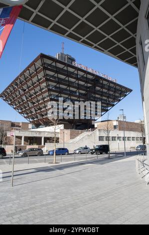 Bratislava, Slowakei, 20. Januar 2024 : das slowakische Funkgebäude (Budova Slovenskeho rozhlasu) ist wie eine umgedrehte Pyramide geformt. Bratislava. Slov Stockfoto