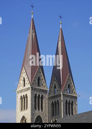 Die Türme des Halberstädter Doms. Sachsen-Anhalt, Deutschland, Europa Stockfoto