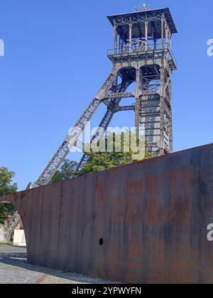 C Mine, Industriemuseum und Kulturzentrum in einem alten Kohlebergbau-Komplex mit unterirdischen Touren. Genk, Belgien. Dezember 2020 Stockfoto