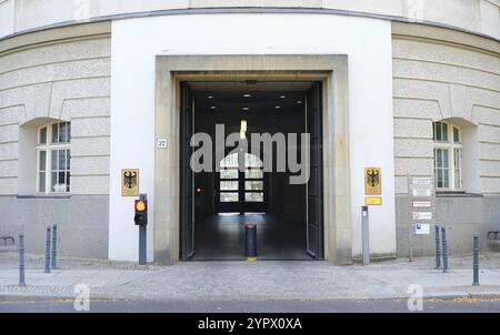 Berlin, Deutschland, 4. Juli 2022, Eintritt in das Bundesministerium für Wirtschaft und Klimaschutz, Europa Stockfoto