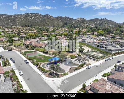 Luftaufnahme der großen Häuser der Mittelklasse, Escondido, Südkalifornien, USA, Nordamerika Stockfoto