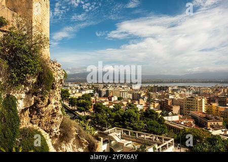 Szenen rund um Cagliari Sardinien Italien vom Lookout Plaza Stockfoto