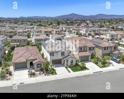 Luftaufnahme der großen Häuser der Mittelklasse, Escondido, Südkalifornien, USA, Nordamerika Stockfoto