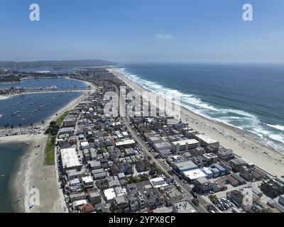 Luftaufnahme der Mission Bay und des Strandes in San Diego, Kalifornien. USA. Berühmtes Touristenziel Stockfoto