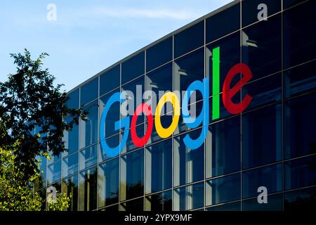 Nahaufnahme des Google-Logozeichens am Gebäude in Mountain View, Kalifornien, USA Stockfoto