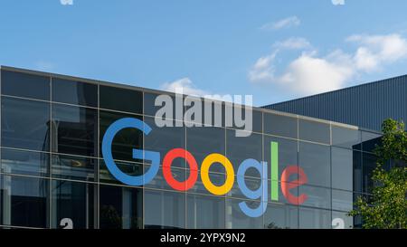 Nahaufnahme des Google-Logozeichens am Gebäude in Mountain View, Kalifornien, USA Stockfoto