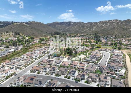 Luftaufnahme der großen Häuser der Mittelklasse, Escondido, Südkalifornien, USA, Nordamerika Stockfoto