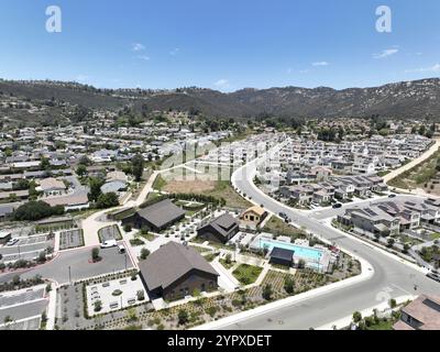 Luftaufnahme der großen Häuser der Mittelklasse, Escondido, Südkalifornien, USA, Nordamerika Stockfoto