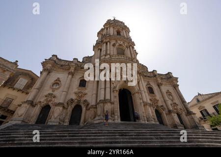 MODICA, ITALIEN, 23. JUNI 2023 - Kathedrale des Heiligen Georg in Modica, Provinz Ragusa, Sizilien, Italien Stockfoto