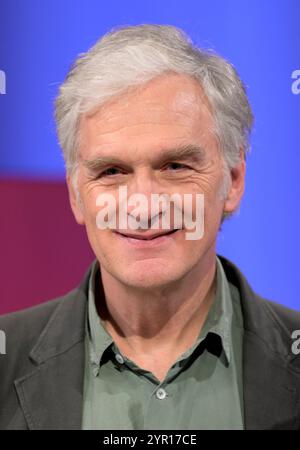 Talkshow Maischberger : Walter SITTLER , Schauspieler , 20.11.2024 Walter SITTLER , Schauspieler , 20.11.2024 *** Talkshow Maischberger Walter SITTLER , Schauspieler , 20 11 2024 Walter SITTLER , Schauspieler , 20 11 2024 Stockfoto