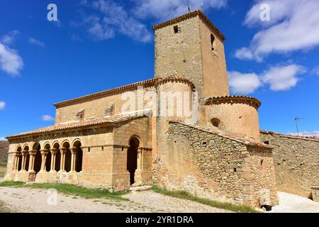 Caracena, Kirche San Pedro (romanisch, 12. Jahrhundert). Soria, Castilla y León, Spanien. Stockfoto