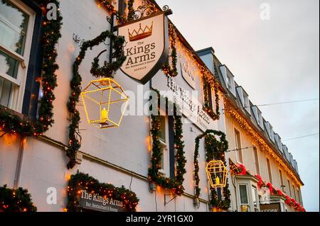 Die Kings Arms in Keswick zur Weihnachtszeit Stockfoto