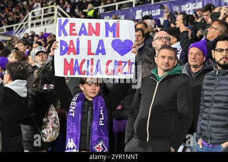 Florenz, Italien. Dezember 2024. Artemio Franchi Stadium, Florenz, Italien - Fiorentinas Anhänger während des Enilive Football-Spiels der Serie A, Fiorentina vs. Inter, 1. Dezember 2024 (Foto: Roberto Ramaccia/SIPA USA) Credit: SIPA USA/Alamy Live News Stockfoto