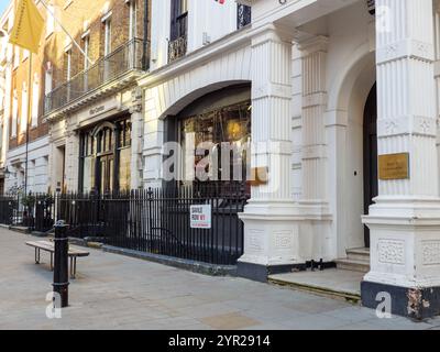 Geschäfte in der Savile Row, London, Großbritannien Stockfoto