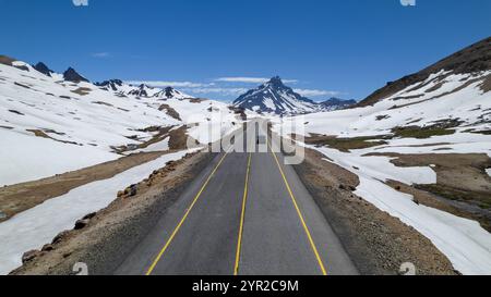 Aus der Vogelperspektive auf Paso Pehuenche (Maule Lagune). Internationale Grenze Argentinien - Chile Stockfoto