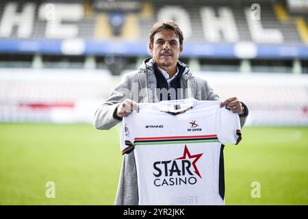 Leuven, Belgien. Dezember 2024. OHL-Cheftrainer Chris Coleman stellte am Montag, den 2. Dezember 2024, in Leuven eine Pressekonferenz der belgischen Fußballmannschaft Oud-Heverlee Leuven vor. BELGA FOTO TOM GOYVAERTS Credit: Belga Nachrichtenagentur/Alamy Live News Stockfoto