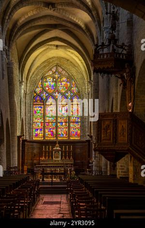 Innere der Kirche Saint-Just in Arbois, Departement Jura, Franche-Comte, Frankreich Stockfoto
