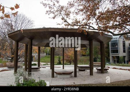 Pavillon im Garten an der University of Toronto in der Innenstadt von Toronto, Ontario, Kanada Stockfoto