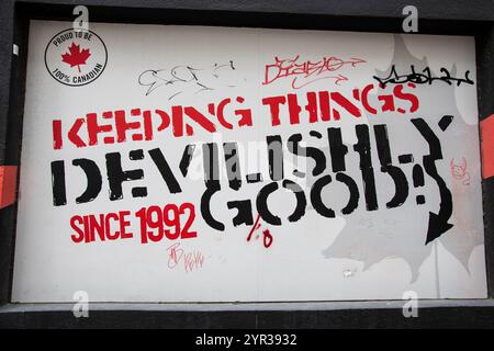 100 % kanadisches Schild in St. Louis Bar & Grill an der Baldwin Street im Stadtzentrum von Toronto, Ontario, Kanada Stockfoto