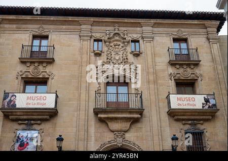 Logrono, Spanien - 27. Mai 2024: Die Vorderseite des Museums der Rioja in Logrono Nordspanien Stockfoto