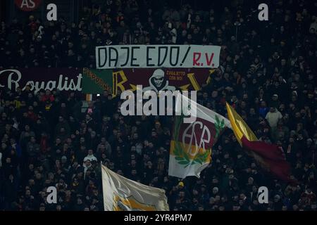 Roma, Italien. Dezember 2024. Banner während des EniLive-Fußballspiels der Serie A zwischen Roma und Atalanta im Olympiastadion in Rom, Italien - Montag, 2. Dezember 2024 - Sport Soccer (Foto: Alfredo Falcone/LaPresse) Credit: LaPresse/Alamy Live News Stockfoto