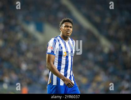 Porto, Porto, Portugal. Dezember 2024. Samu Omorodion aus dem FC Porto wurde am 2. Dezember 2024 in Porto beim Spiel der Liga Portugal Betclic 2024/25 zwischen dem FC Porto und Casa Pia AC in Estadio do Dragao gesehen. Endpunktzahl FC Porto 2 - 0 Casa Pia AC (Credit Image: © Miguel Lemos/ZUMA Press Wire) NUR REDAKTIONELLE VERWENDUNG! Nicht für kommerzielle ZWECKE! Quelle: ZUMA Press, Inc./Alamy Live News Stockfoto