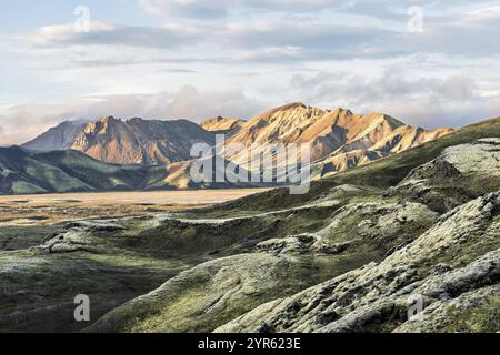 Abendstimmung im Hochland Islands, aufgenommen in der Nähe des Hochlandtals Landmannalaugar in SuÃ°urland, Island, Europa Stockfoto