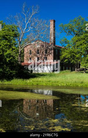 JUNI 2021, LÄNDLICHES MISSOURI, USA - WATKINS WOLLWERK STATE HISTORICAL SITE, MISSOURI, USA Stockfoto