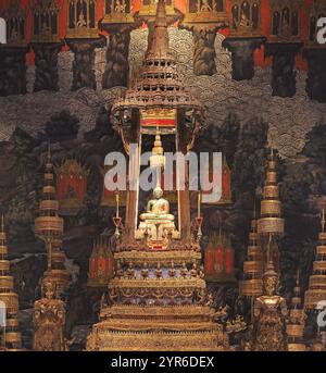 Wat Phra Kaew (der Tempel des Smaragdbuddhas) im Inneren von Bangkok, Thailand, ist ein heiliger Tempel und Teil des Großen Palastes Thailands, des Tempels Stockfoto