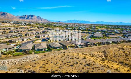 Aus der Vogelperspektive des vorstädtischen Wüstenviertels in Mountain Springs Nevada Stockfoto